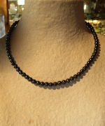 Collier h&eacute;matite aimantee