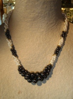 Collier h&eacute;matite